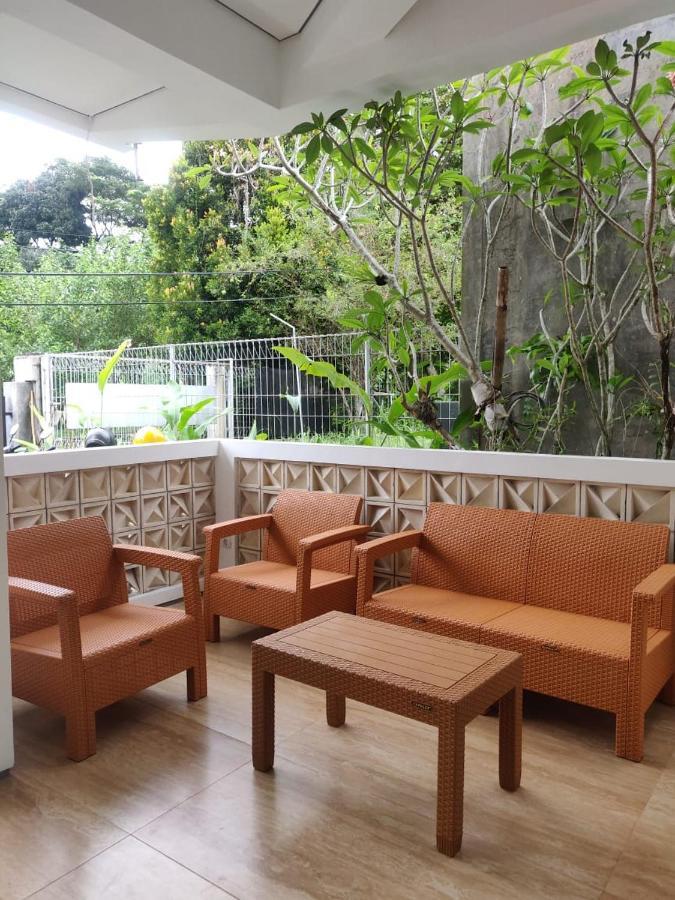 Rion Hostel Bogor Exterior foto