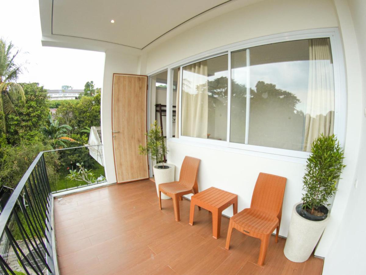 Rion Hostel Bogor Exterior foto